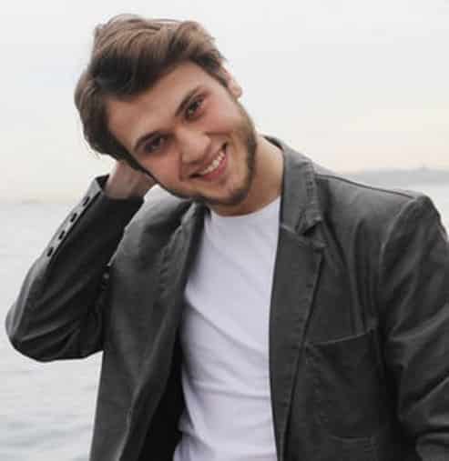 Арас Булут Ийнемли