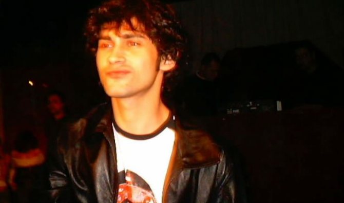 После распада O-Zone Дан Балан взял псевдоним Crazy Loop