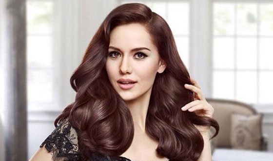 Турецкая актриса Фахрие Эвджен